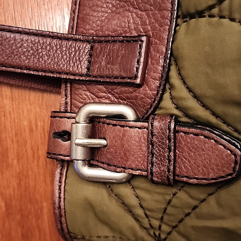 Fossil Key Per Olive Quilted Tote! Barely Used Co… - image 3